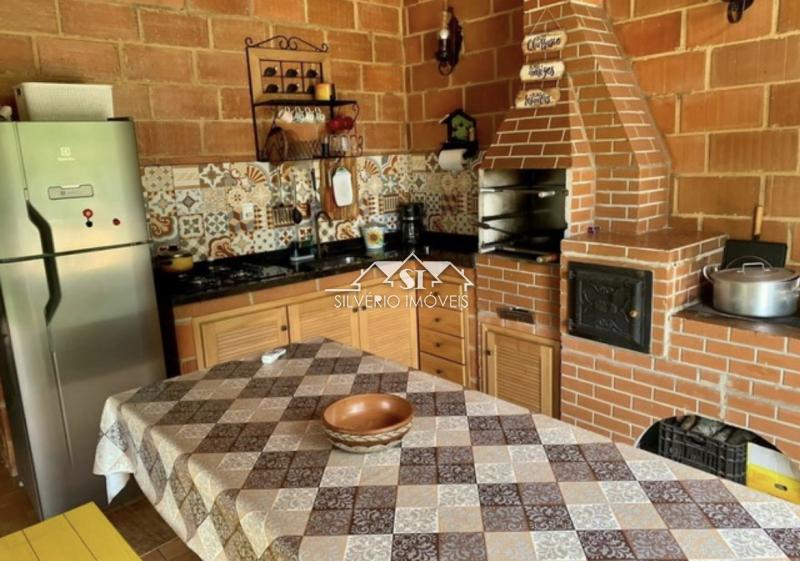 Casa à venda com 2 quartos, 200m² - Foto 14