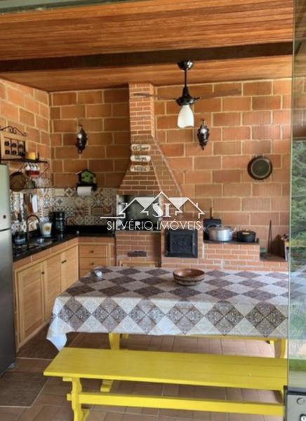 Casa à venda com 2 quartos, 200m² - Foto 17