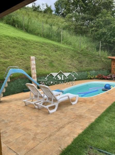 Casa à venda com 2 quartos, 200m² - Foto 18