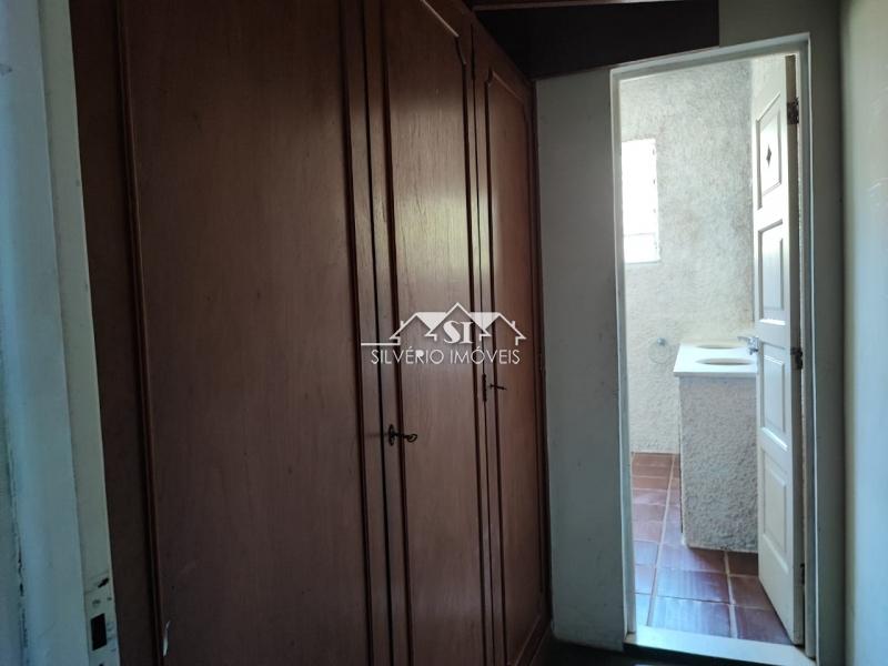 Casa à venda com 6 quartos, 250m² - Foto 51