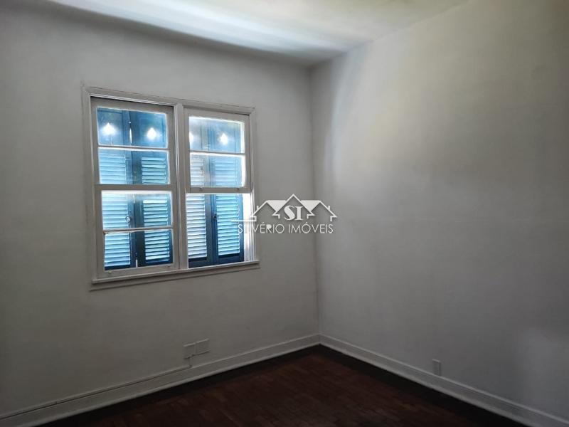 Casa à venda com 6 quartos, 250m² - Foto 52