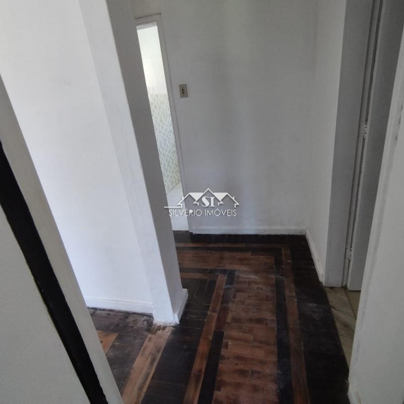 Casa à venda com 6 quartos, 250m² - Foto 23