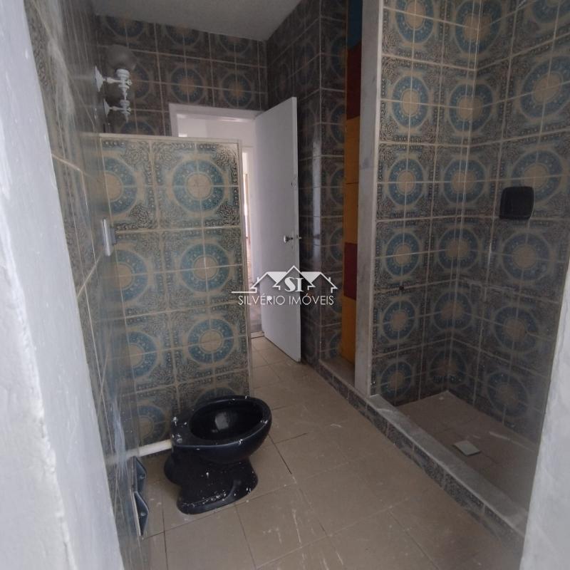 Casa à venda com 6 quartos, 250m² - Foto 37