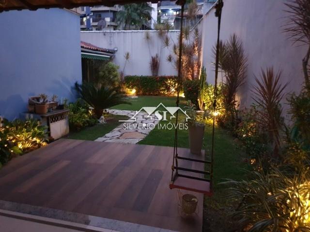 Casa à venda com 4 quartos, 323m² - Foto 18