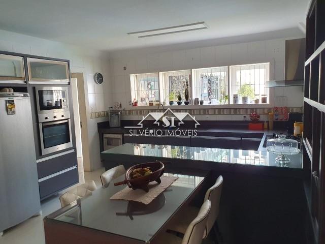 Casa à venda com 4 quartos, 323m² - Foto 12