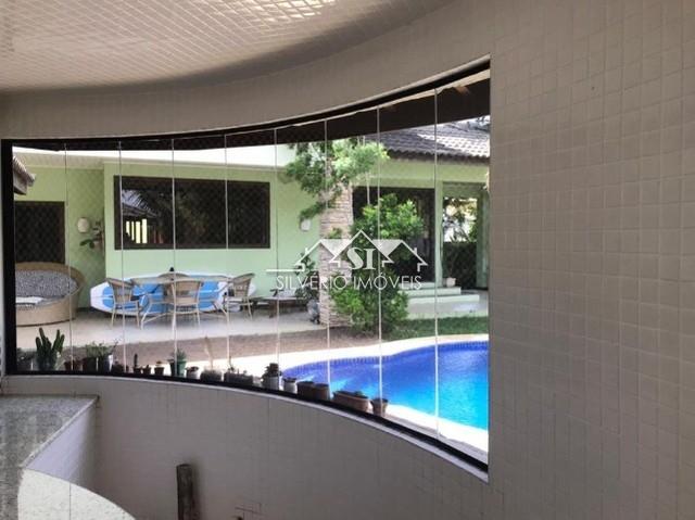Casa à venda com 4 quartos, 330m² - Foto 3