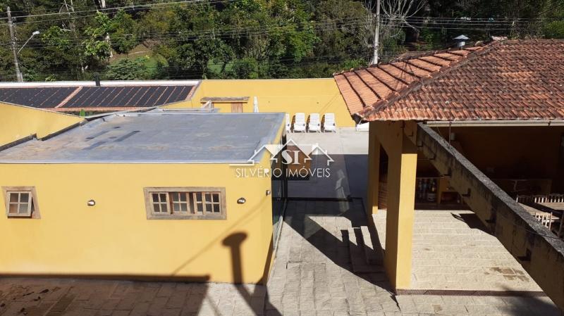 Casa à venda com 3 quartos, 395m² - Foto 8