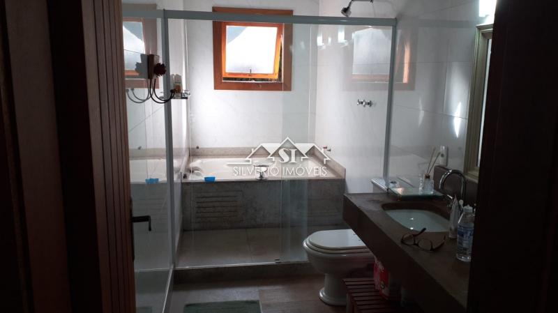 Casa à venda com 3 quartos, 395m² - Foto 35