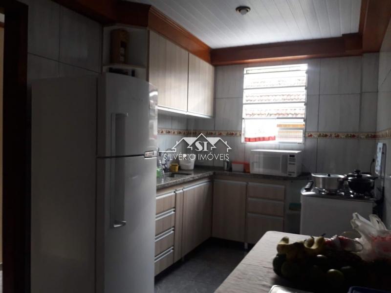 Casa à venda com 2 quartos, 101m² - Foto 3