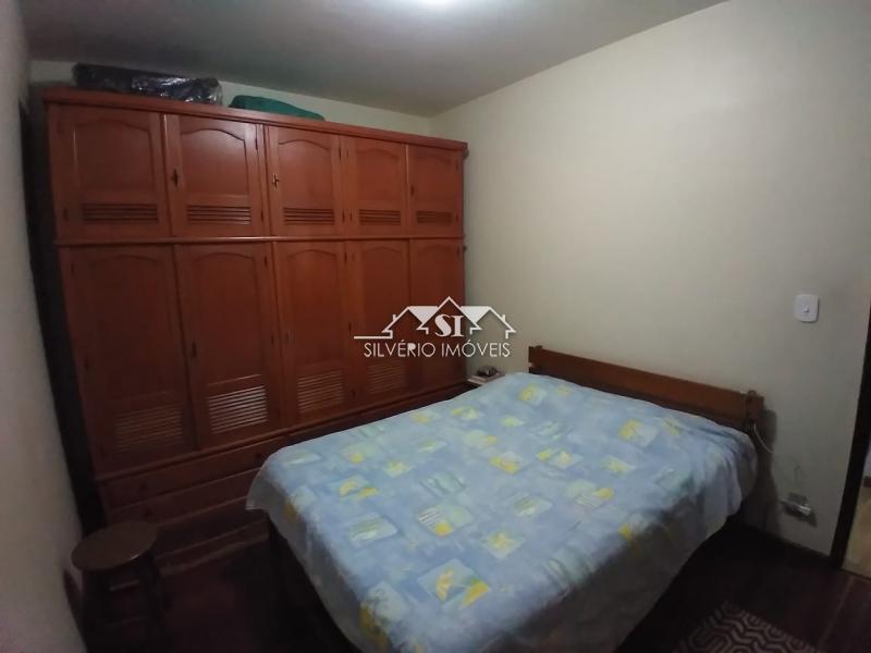 Casa à venda com 3 quartos, 256m² - Foto 7