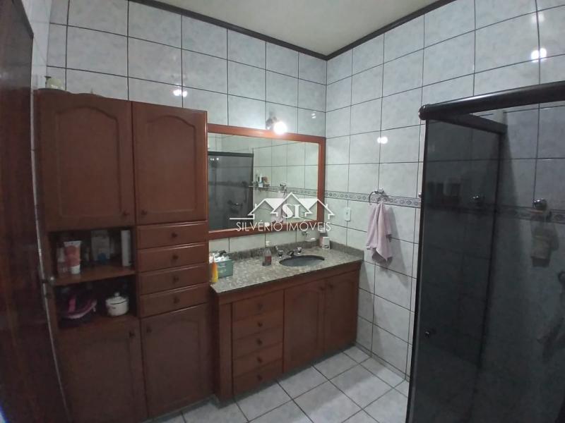 Casa à venda com 3 quartos, 256m² - Foto 8