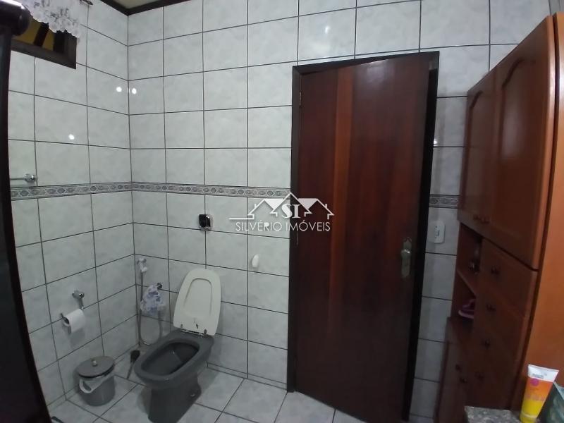 Casa à venda com 3 quartos, 256m² - Foto 11
