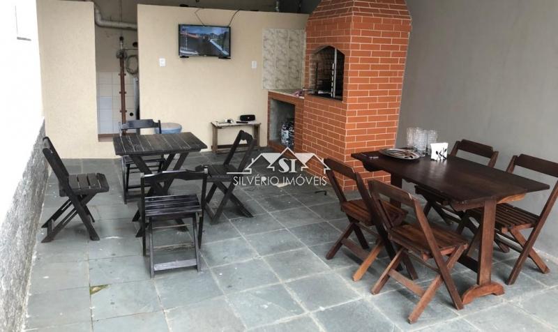 Casa à venda com 2 quartos, 160m² - Foto 10