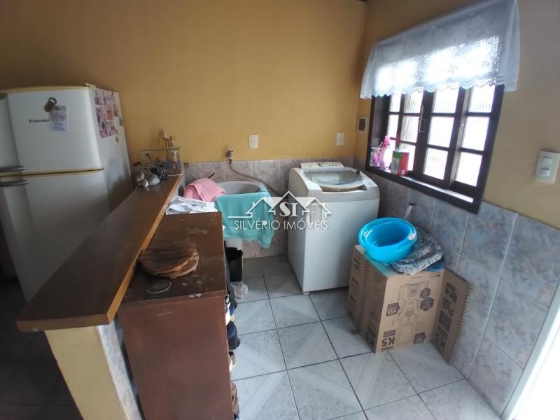 Casa à venda com 3 quartos, 90m² - Foto 5