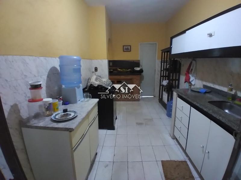 Casa à venda com 3 quartos, 90m² - Foto 7