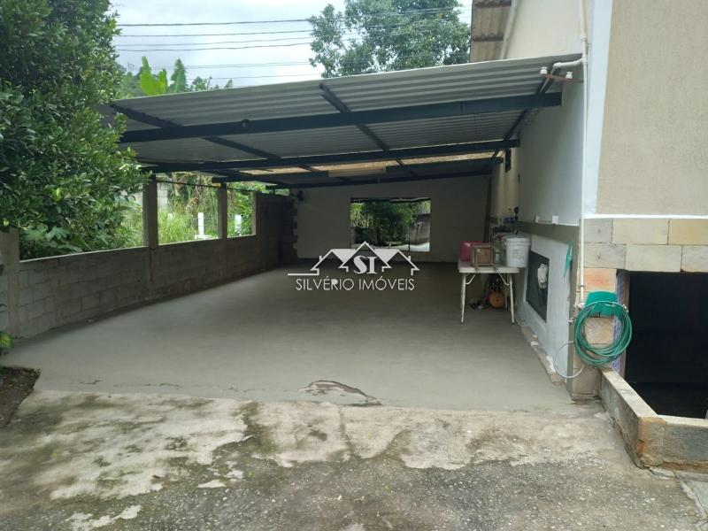 Casa à venda com 3 quartos, 90m² - Foto 32