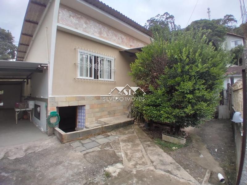 Casa à venda com 3 quartos, 90m² - Foto 34