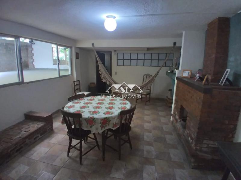Casa à venda com 3 quartos, 90m² - Foto 42