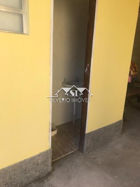 Casa à venda com 4 quartos, 190m² - Foto 4