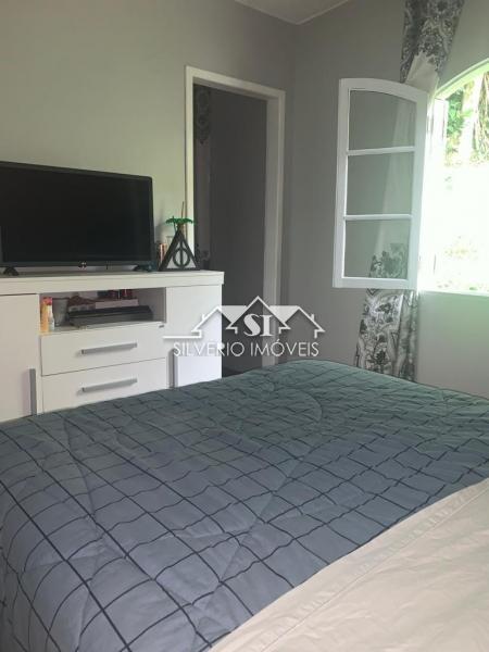 Casa à venda com 4 quartos, 190m² - Foto 9