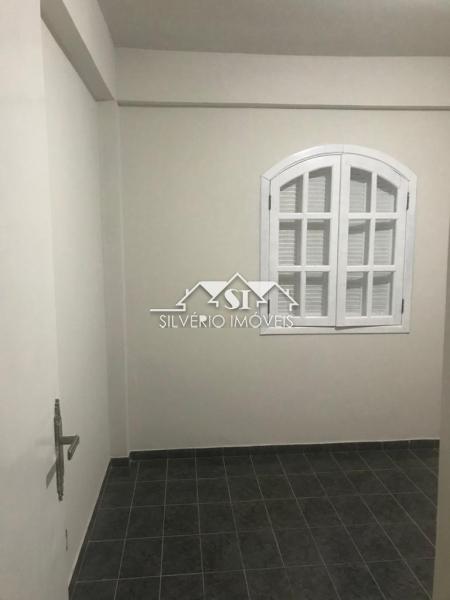 Casa à venda com 4 quartos, 190m² - Foto 16
