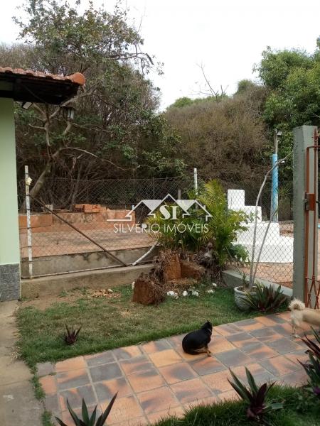 Sítio, 4 quartos, 1060 m² - Foto 2