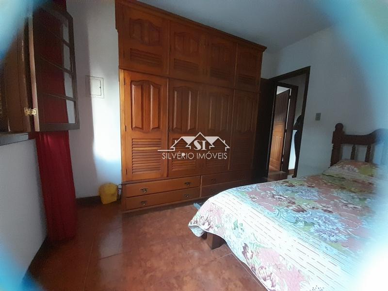 Casa à venda com 2 quartos, 90m² - Foto 3