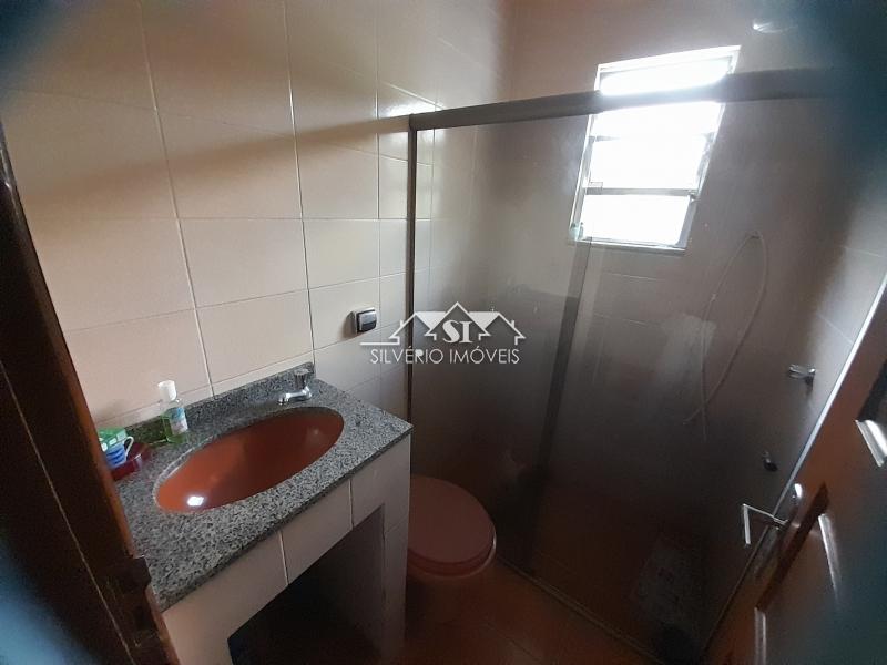 Casa à venda com 2 quartos, 90m² - Foto 4