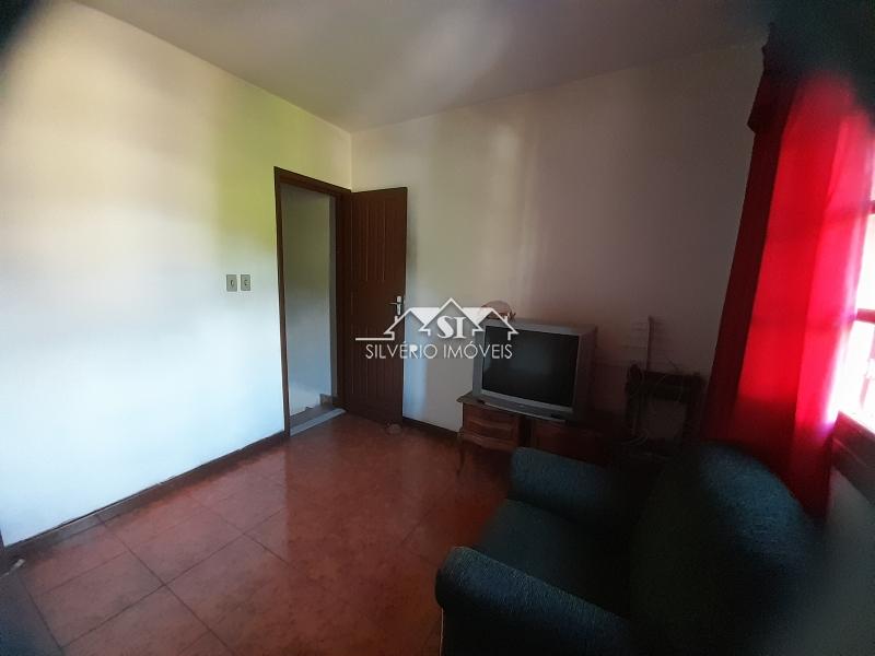 Casa à venda com 2 quartos, 90m² - Foto 9