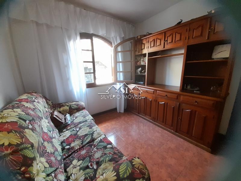 Casa à venda com 2 quartos, 90m² - Foto 10