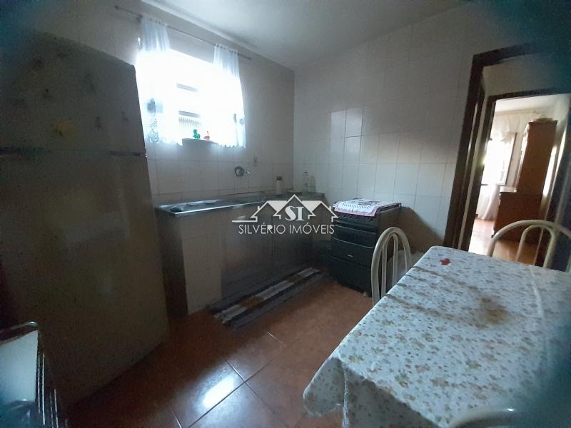 Casa à venda com 2 quartos, 90m² - Foto 26
