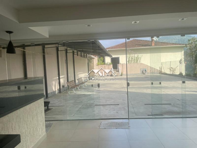 Casa à venda com 5 quartos, 520m² - Foto 4