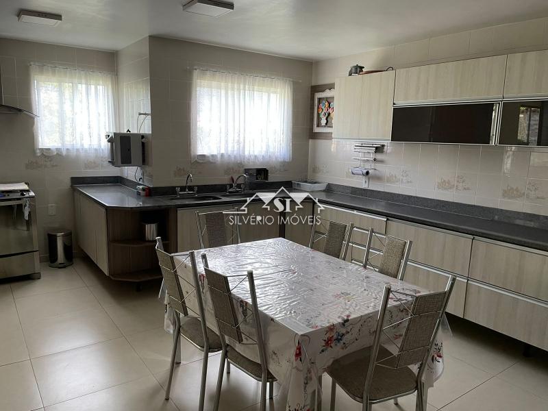 Casa à venda com 5 quartos, 520m² - Foto 17
