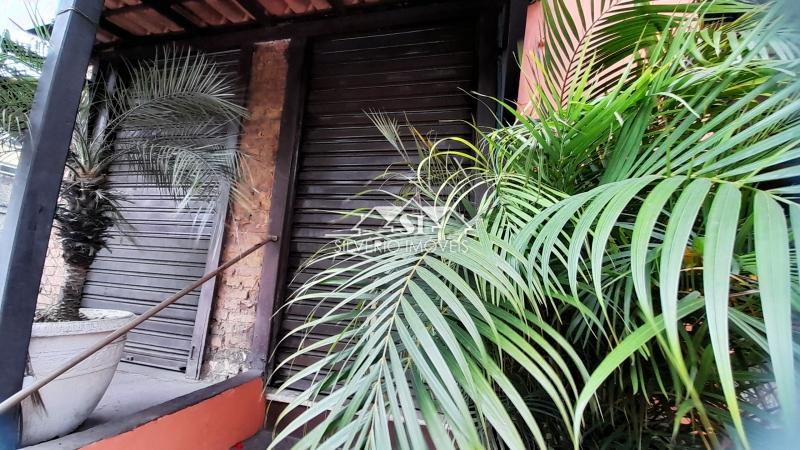 Casa à venda e aluguel com 5 quartos, 200m² - Foto 6