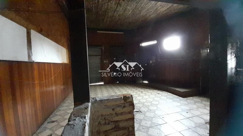 Casa à venda e aluguel com 5 quartos, 200m² - Foto 9