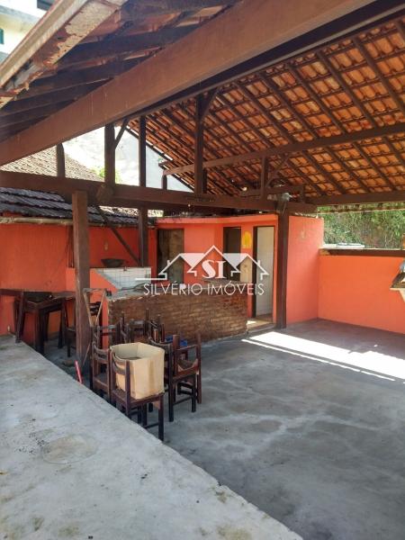 Casa à venda e aluguel com 5 quartos, 200m² - Foto 26
