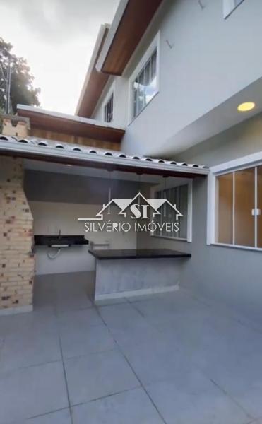 Casa à venda com 3 quartos, 134m² - Foto 4
