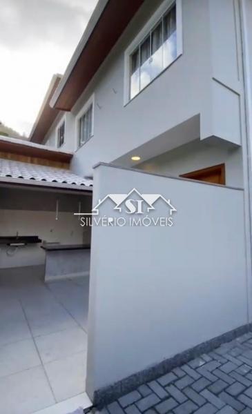 Casa à venda com 3 quartos, 134m² - Foto 3