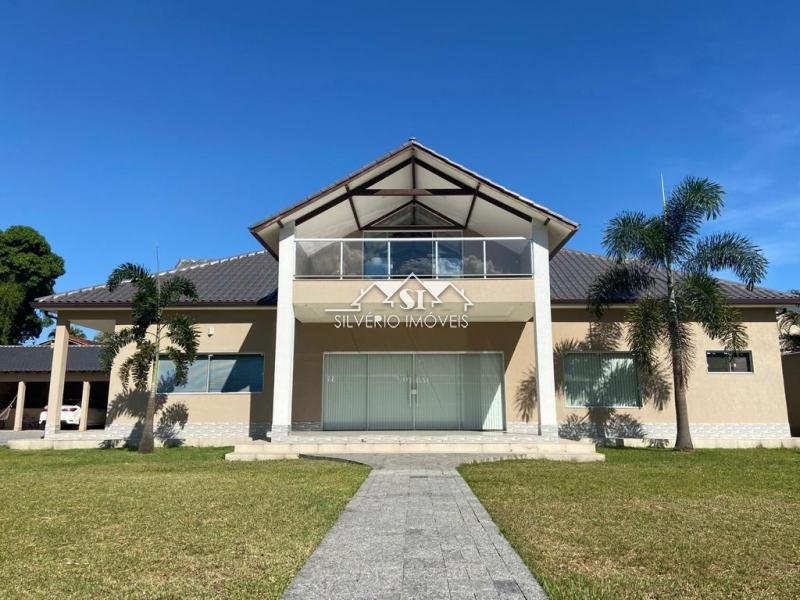 Casa em Parque A Equitativa - Duque de Caxias/RJ  - 5 Quartos