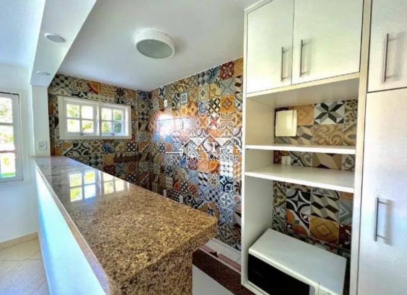 Casa à venda com 5 quartos, 300m² - Foto 3