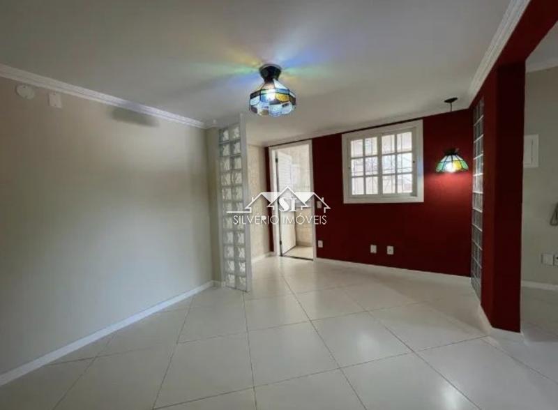 Casa à venda com 5 quartos, 300m² - Foto 5