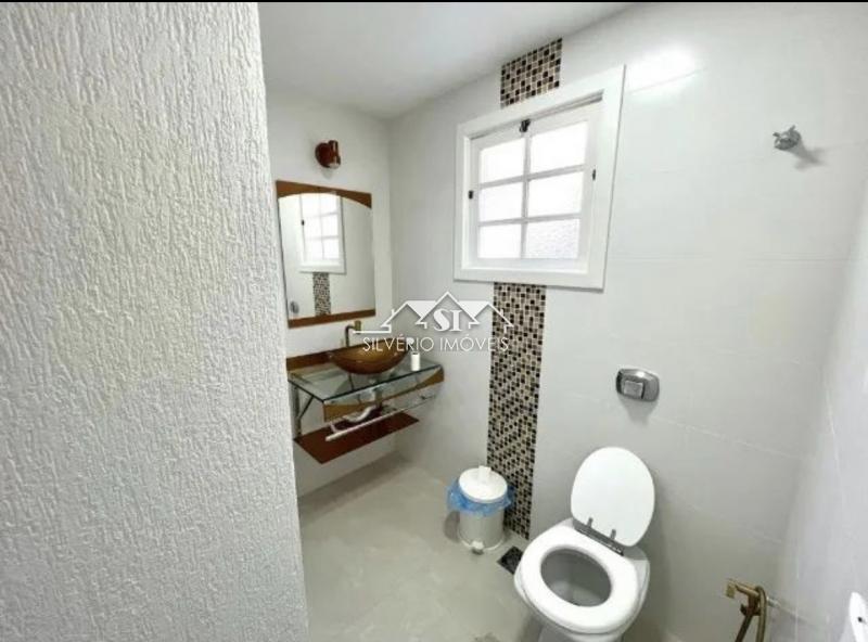 Casa à venda com 5 quartos, 300m² - Foto 9