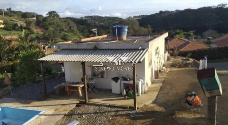 Casa à venda com 4 quartos, 160m² - Foto 3