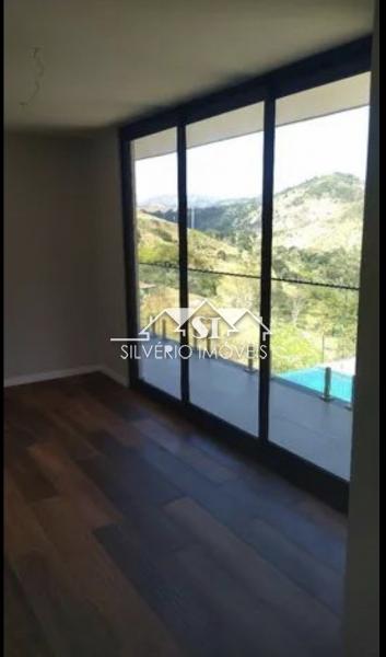 Casa à venda com 3 quartos, 256m² - Foto 13