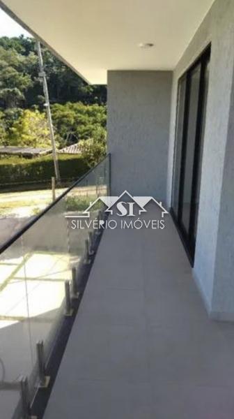 Casa à venda com 3 quartos, 256m² - Foto 14