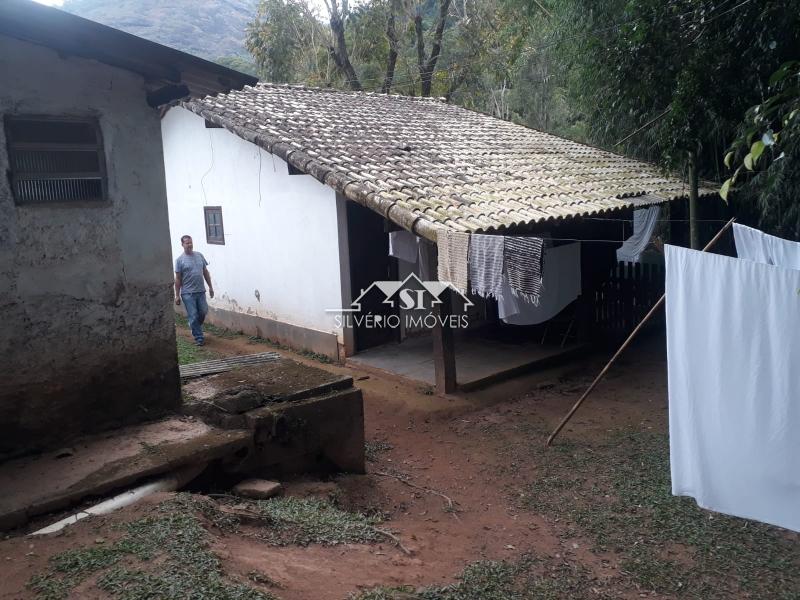 Fazenda à venda com 6 quartos, 2000m² - Foto 14