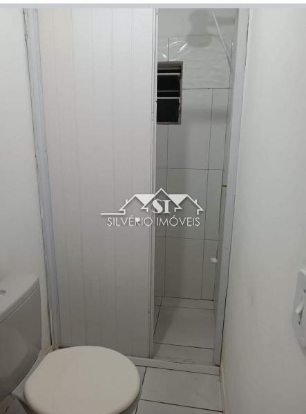 Casa à venda com 3 quartos, 180m² - Foto 3