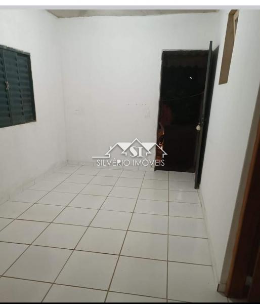 Casa à venda com 3 quartos, 180m² - Foto 4