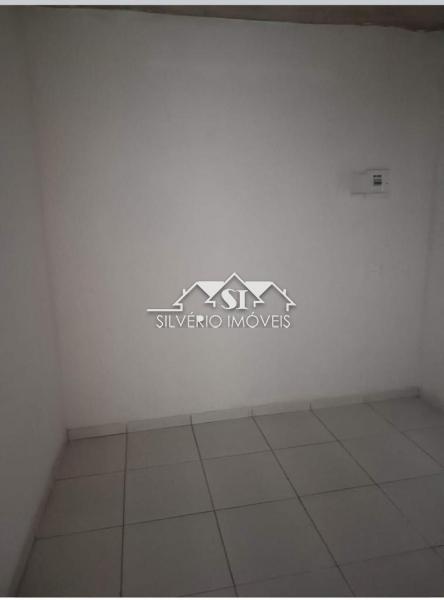 Casa à venda com 3 quartos, 180m² - Foto 8