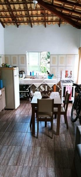Casa à venda com 3 quartos, 180m² - Foto 18